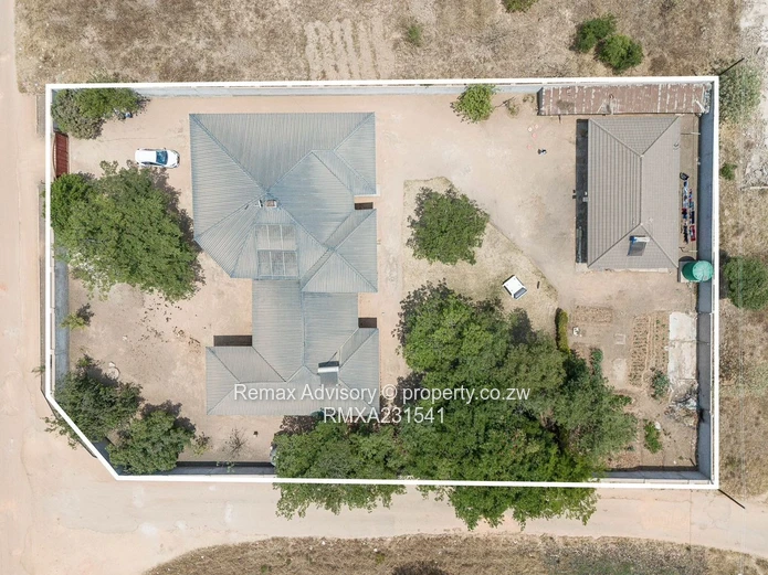 Finish To Your Own Taste 6 Bed House In Riverside (Sole Mandate)