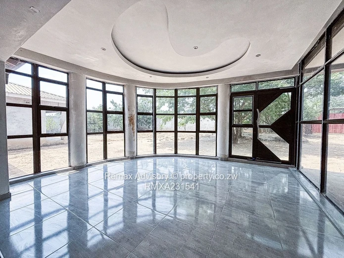 Finish To Your Own Taste 6 Bed House In Riverside (Sole Mandate)