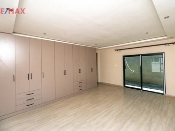 4 Bedroom Townhouse Complex