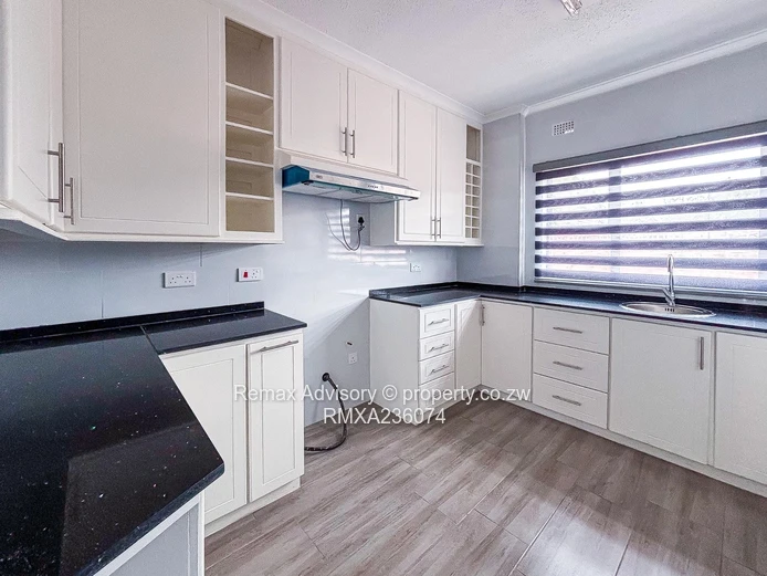 3 Bedroomed Modern Apartment In Greendale