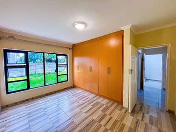 5 Bedroom Townhouse Complex