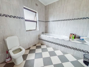 5 Bedroom Townhouse Complex