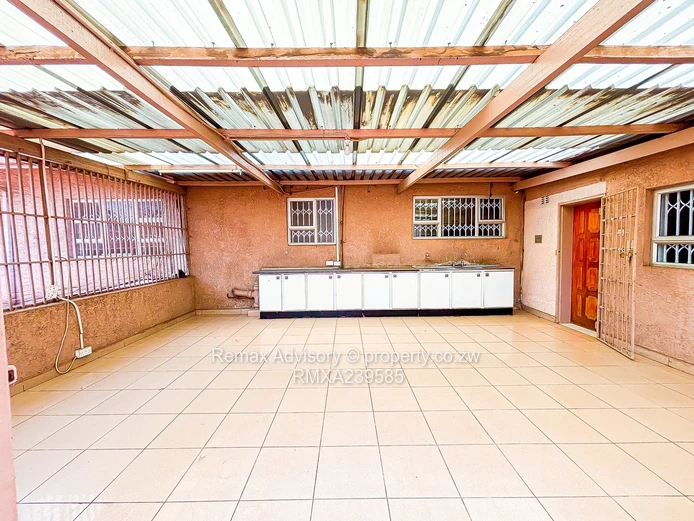 5-Bedroom House for Sale in Belvedere