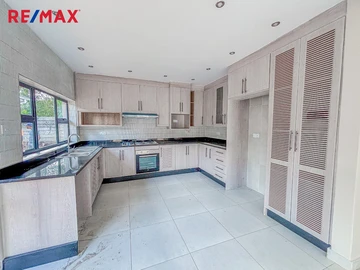 3 Bedroom Townhouse Complex