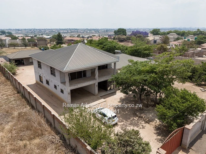 Finish To Your Own Taste 6 Bed House In Riverside (Sole Mandate)