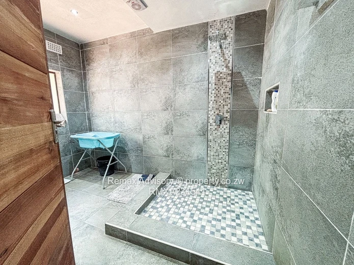 Finish To Your Own Taste 6 Bed House In Riverside (Sole Mandate)