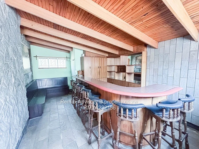 Commercial Property for Rent in Gunhill