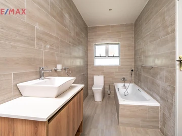 4 Bedroom Townhouse Complex